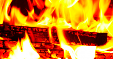 Oheň, neasi. Zdroj: Pixabay