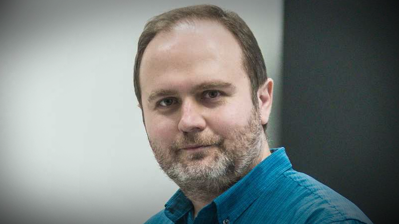 Robota stavím, abych neřešil jen teorii, říká Pavel Surynek