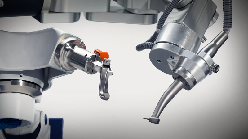 Plně robotický zubař provedl první lidský zákrok na světě