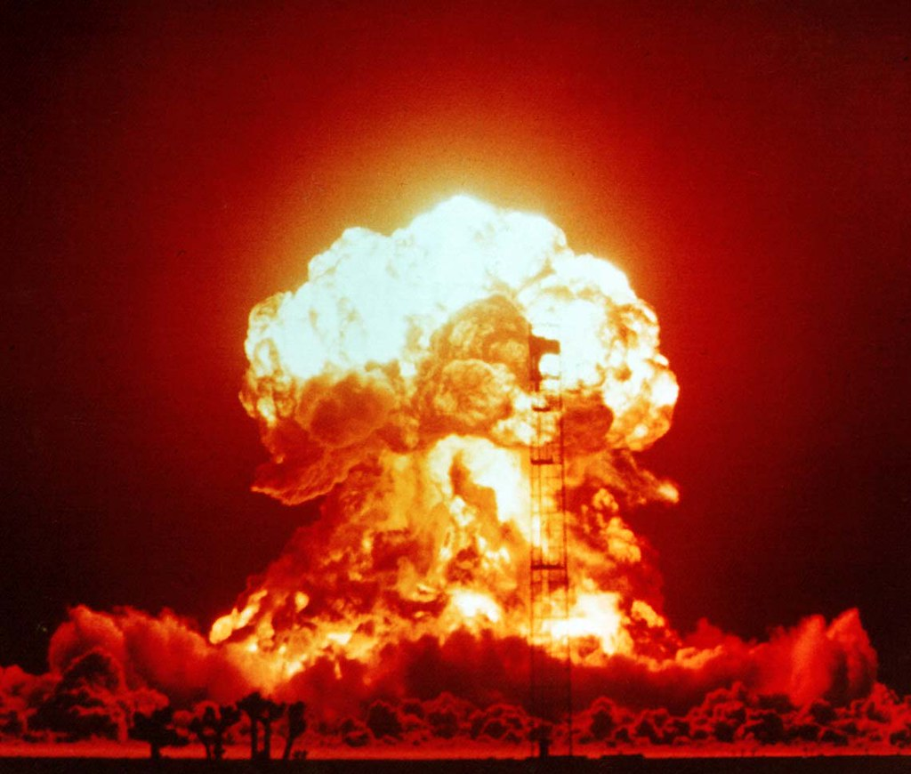 Atomový výbuch, neasik. Zdroj: U.S Government/CC BY